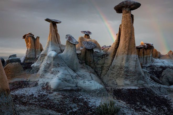 10 балансирующих камней, которые нарушают все законы физики