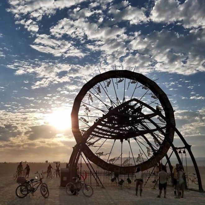 25 свежих фотографий с безумного фестиваля Burning Man которые вас удивят