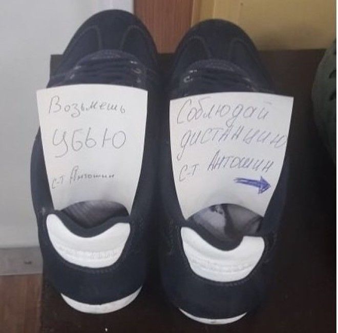 Они не смеются в цирке, им хватило "клоунов" в армии Они не смеются в цирке, им хватило "клоунов" в армии армия, маразм, призыв, прикол, россия, смекалка, солдаты, юмор