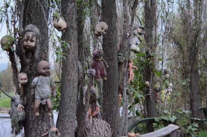 Dolls Island