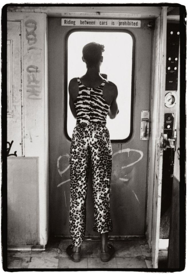 В поезде. США, Нью-Йорк, 1983 год. Автор: Amy Arbus. В поезде. США, Нью-Йорк, 1983 год. Автор: Amy Arbus.