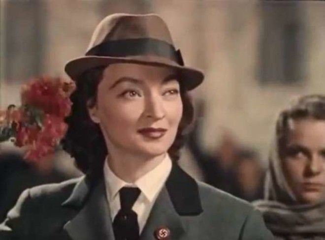Лидия Вертинская в фильме *Киевлянка*, 1960 | Фото: kino-teatr.ru Лидия Вертинская в фильме *Киевлянка*, 1960 | Фото: kino-teatr.ru