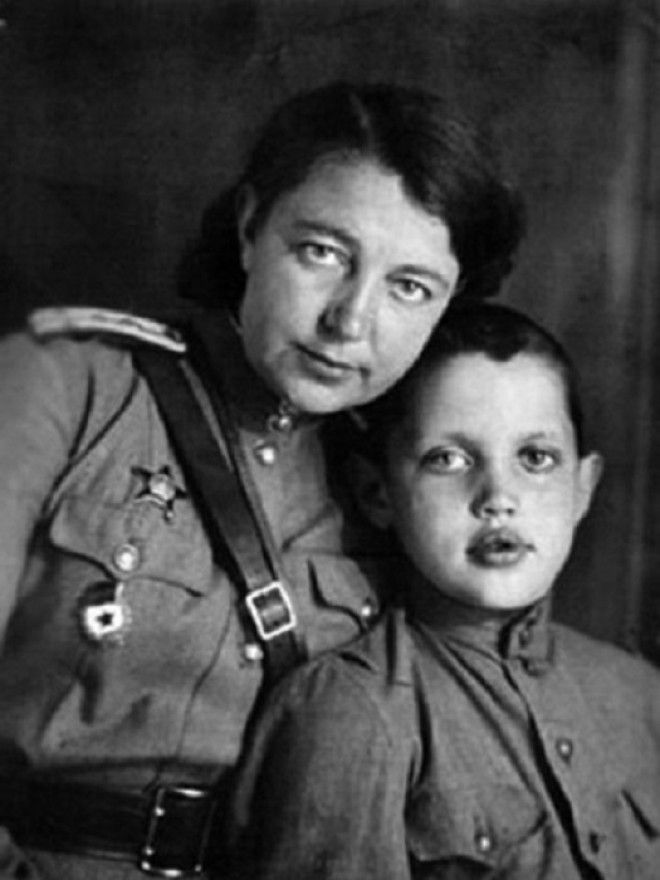 Один из самых известных поэтов Советского Союза. Один из самых известных поэтов Советского Союза.
