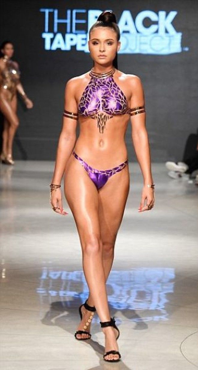 Бикини из скотча от создателя The Black Tape Project
