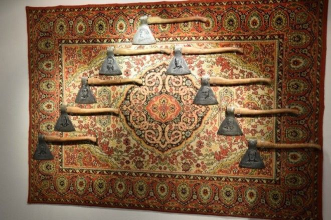 «Это не искусство, это ****!» Вандалы разгромили выставку Васи Слонова «о кривой русской судьбе» ynews, интересное, искусство, картины, слонов, современное искусство, фото