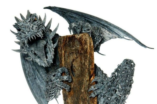 Поразительные скульптуры животных и фантастических существ из выброшенного металлолома