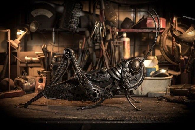 Поразительные скульптуры животных и фантастических существ из выброшенного металлолома