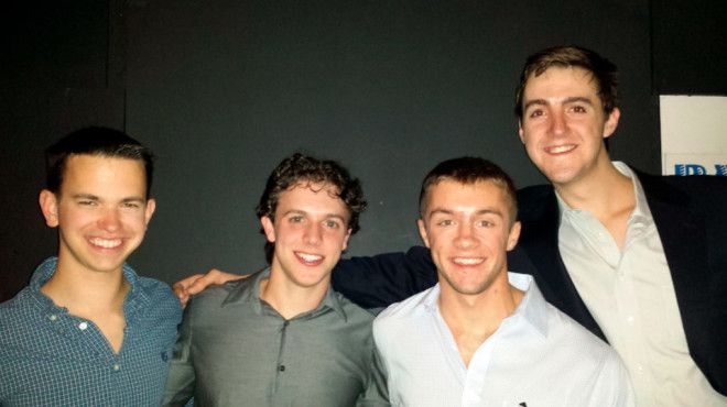 Члены Стэнфордской биткоин-группы Мэтт Райалс, Райан Бреслоу, Пэт Бриггс и Джон Бэкус после обеда с близнецами Уинклвоссами