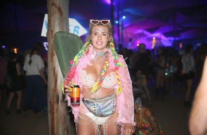 Фестиваль "Земляничные поляны" собрал щедрый урожай "ягодок" в откровенных нарядах