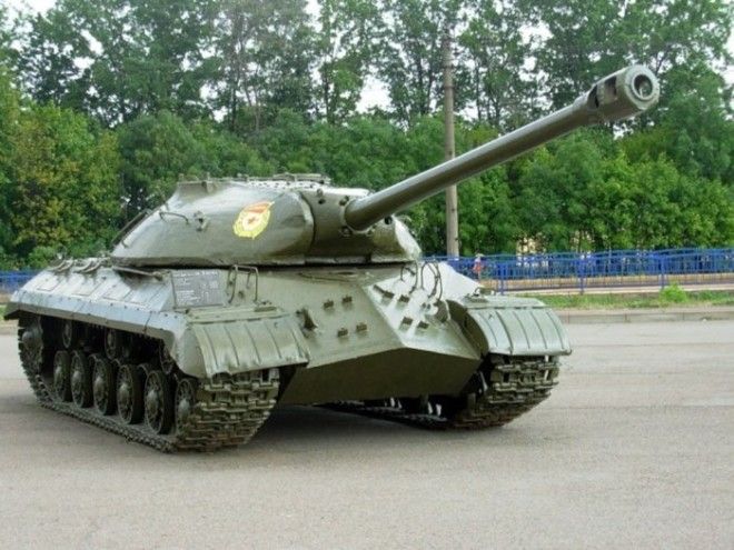 Зачем Советский Союз показал на параде в Берлине танки ИС-3 Зачем Советский Союз показал на параде в Берлине танки ИС-3