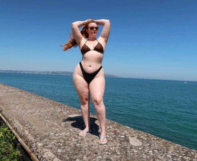 Девушку унижали изза лишнего веса