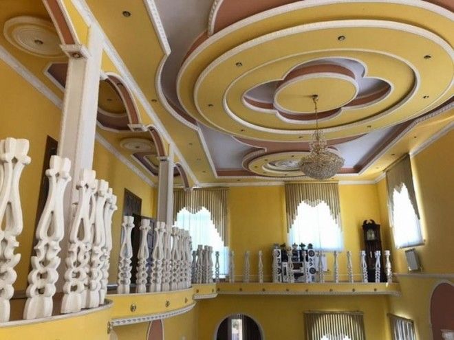 Цыганский барон из Омска выставил на продажу особняк